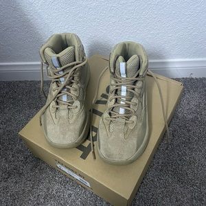 Yzy desert boot